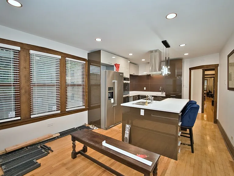 2437 W North Shore Ave #2 — Photo 18