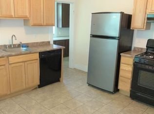 25 Bloomfield St #1, Dorchester Center, MA 02124