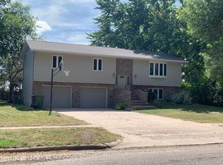 550 20th St SW, Huron, SD 57350