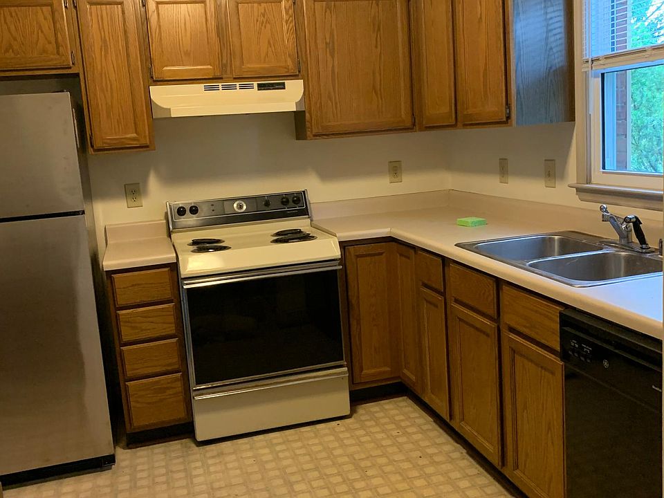 2nd image of 3159 Pimlico Pkwy