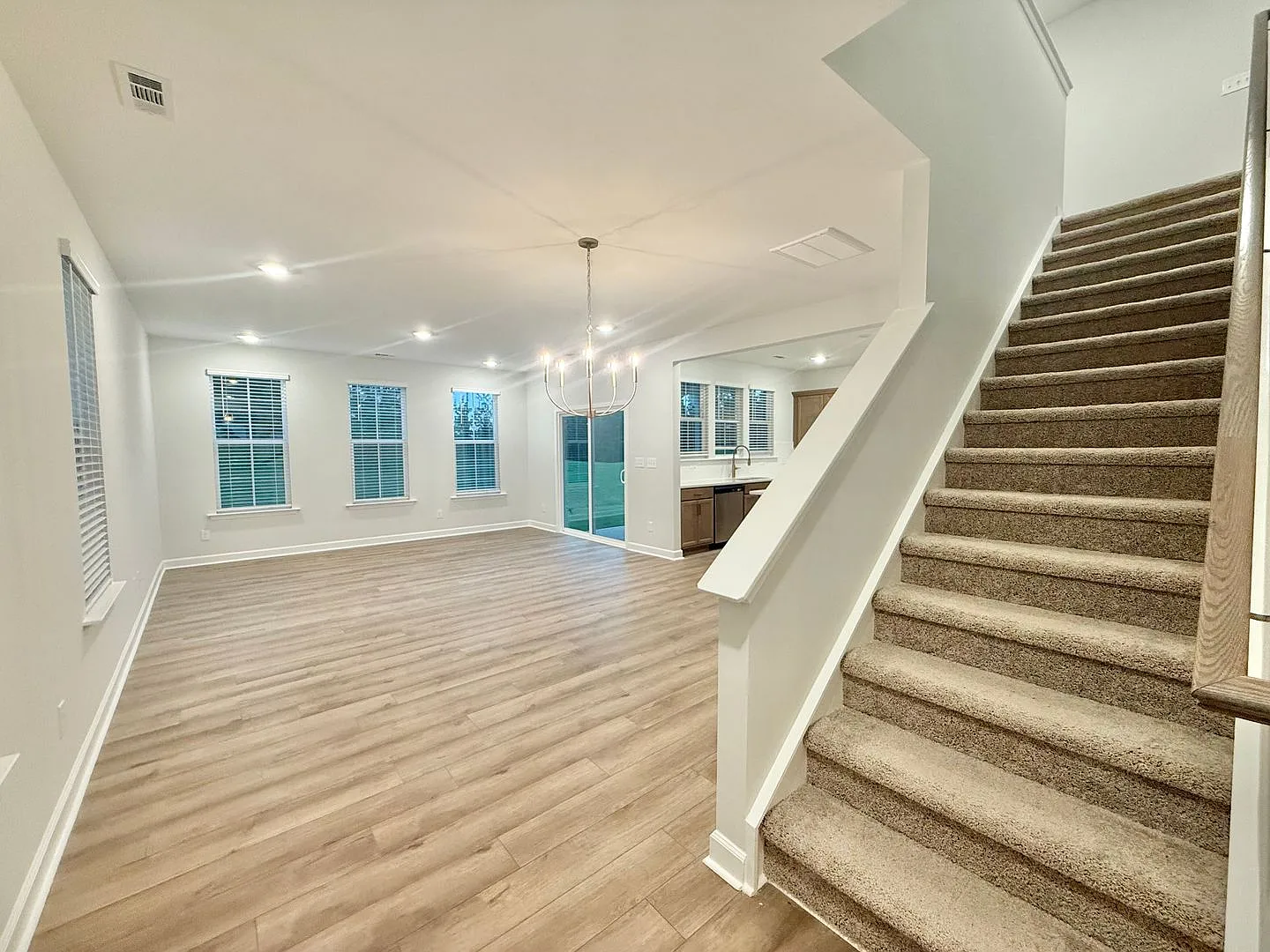 Stunning New Construction 3BD, 2.5BA Garner Home in a Cul-de-Sac with Easy Access to Interstates,... — Photo 2