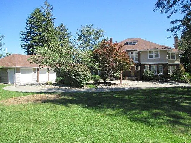 9 Cascade Ter photo 1
