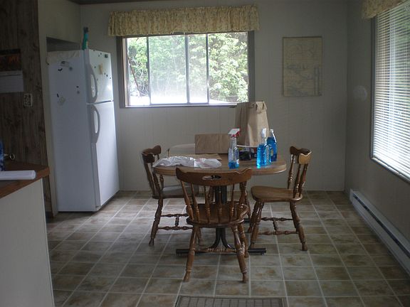 3rd image of 6143A Prichard Creek St