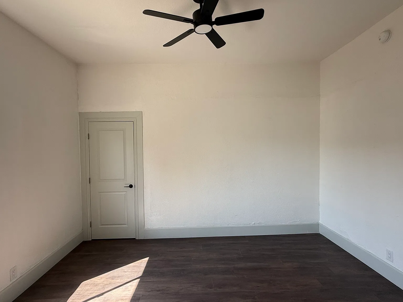 2 bed, 1200 sqft, $3,000 — Photo 4