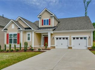 6135 Cloverdale Dr, Tega Cay, SC 29708