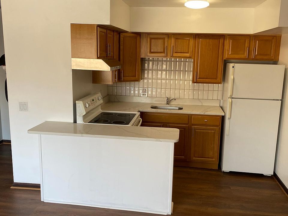 1st image of 170 Knox St APT 4