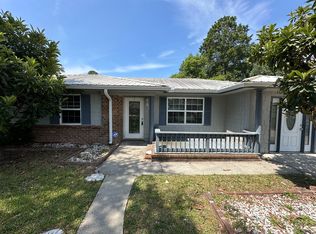 717 Bacon Rd, Hinesville, GA 31313