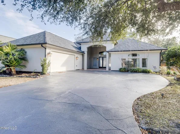 7440 Live Oak Way, Pass Christian, MS 39571