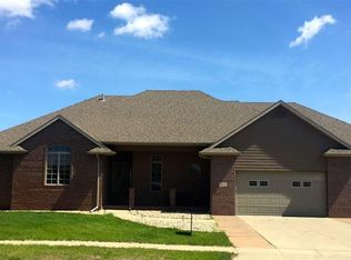 604 S Outlook Dr, Sioux Falls, SD 57106