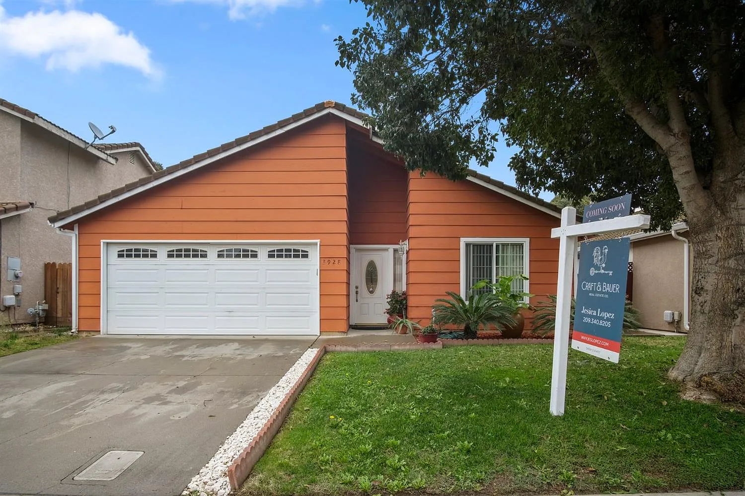 3928 Pheasant Ln photo 1