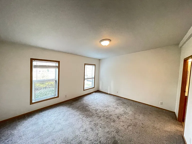 1780 N Pinewood Ct — Photo 9