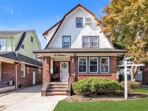 214 Plainfield Avenue, Floral Park, NY 11001