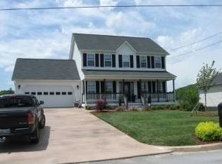 114 Halecrest Ct, Jonesborough, TN 37659