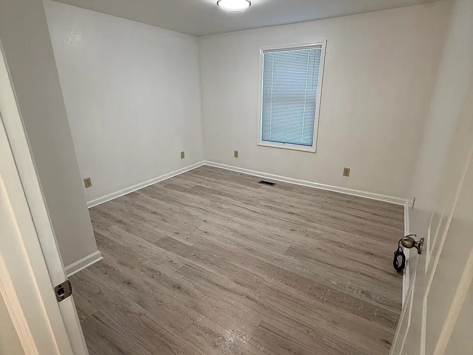 222 N Illinois Ave #222