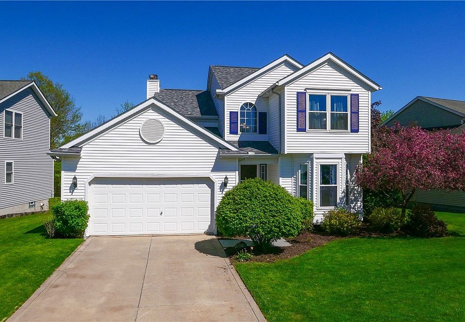 1st image of 15141 Sawgrass Ln