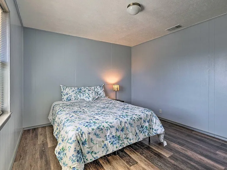 301 Thomas St #2 — Photo 13