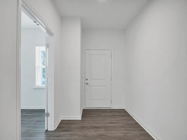12121 Bradshaw Ct — Photo 7