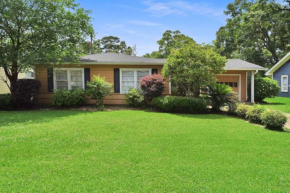1st image of 765 Peyton Dr