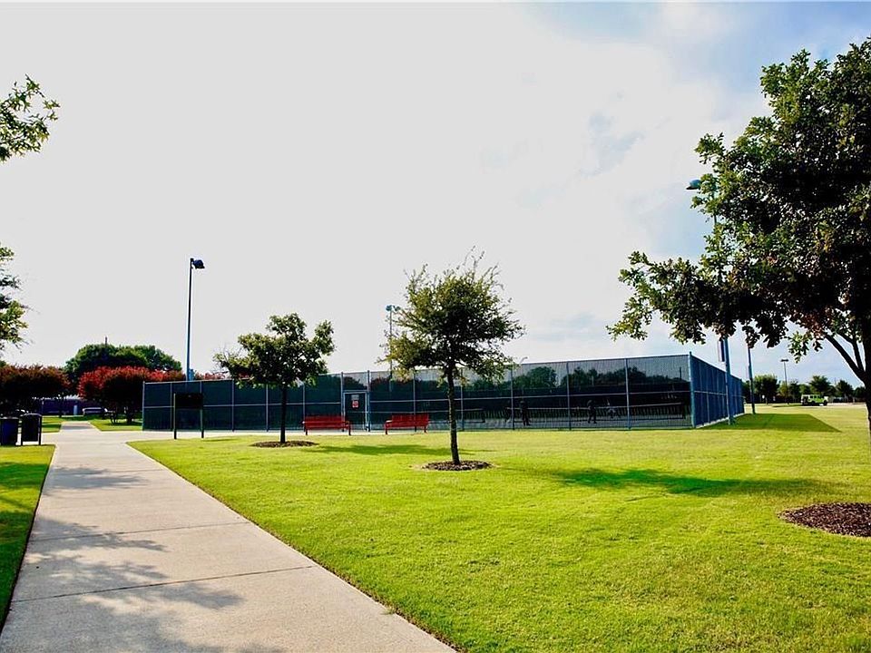 1st image of 1427 Autumnmist Dr