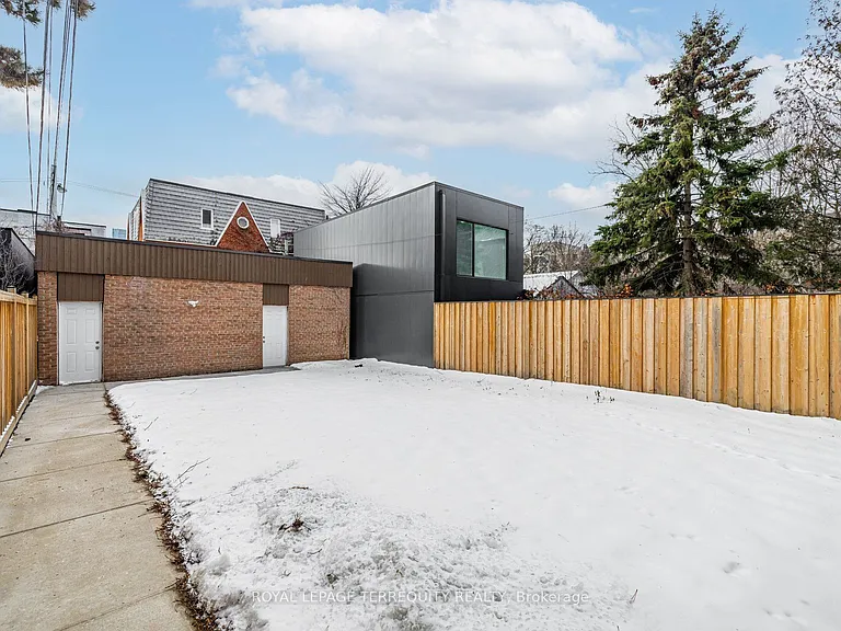 41 Summerhill Ave #2 — Photo 27