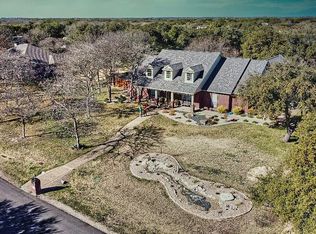 105 Twisted Oak Ln, Crawford, TX 76638