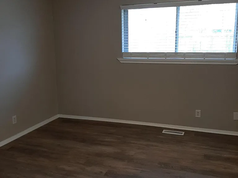 1609 S 110th East Pl — Photo 10