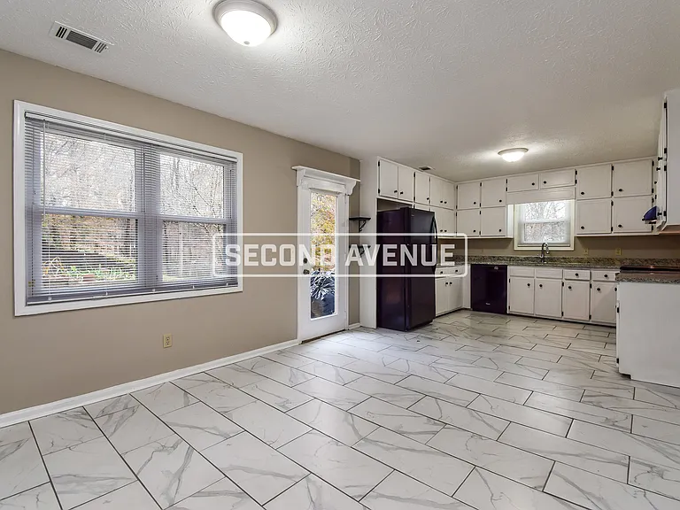 4634 Five Leaves Ct — Photo 4