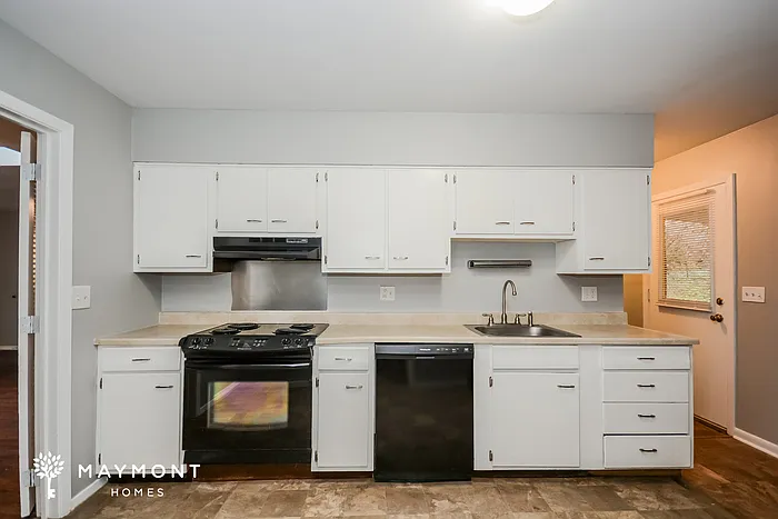 2499 Bluelark Dr — Photo 6