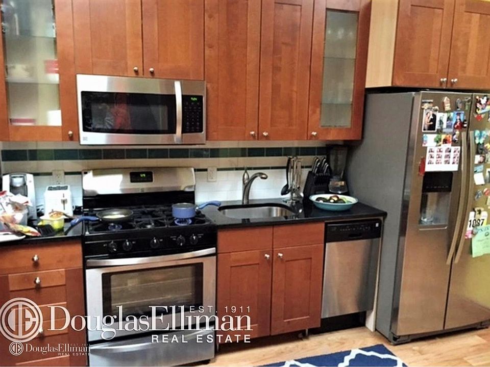 1st image of 7838 Metropolitan Ave #2