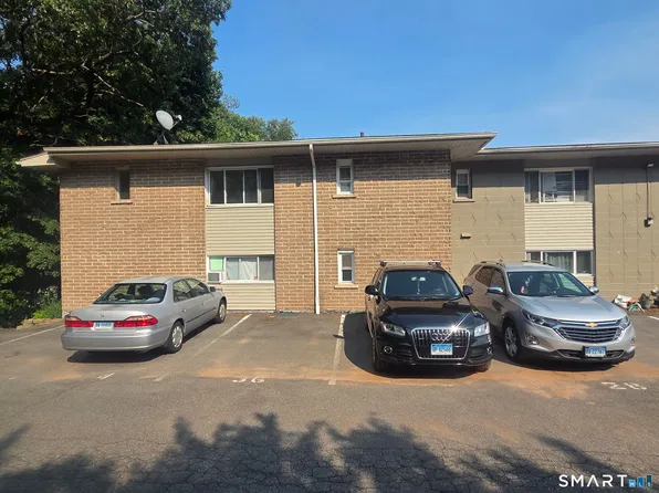 36 Sigwin Cir Unit 36, Wallingford, CT 06492