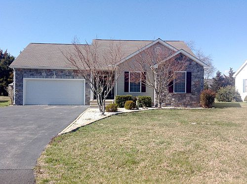 1st image of 47 Bryan Dr