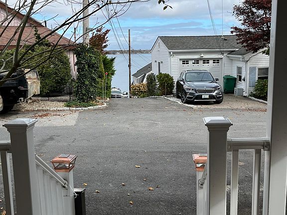 5th image of 35 Herbert St