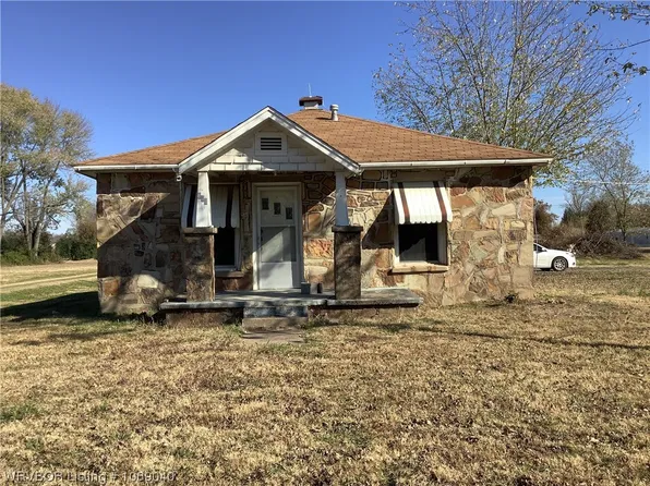 802 Kentucky Ave, Panama, OK 74951
