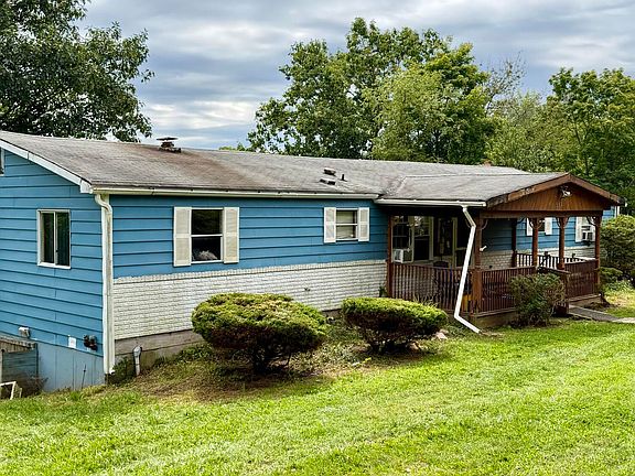 2nd image of 597 Lily Lake Rd