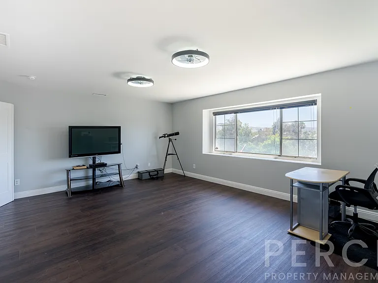 3770 Dunbarton Way — Photo 25