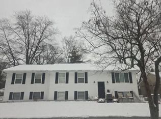 230 Edgerton Dr, Waterville, OH 43566