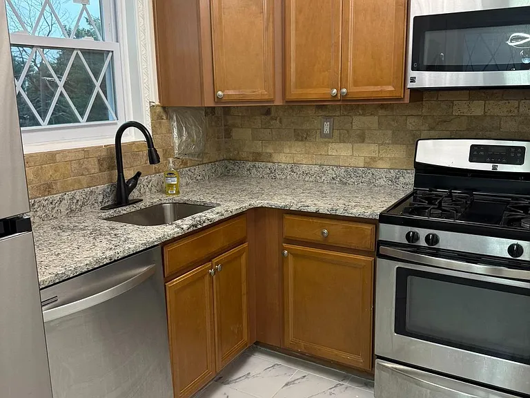 3658 Genesee Dr — Photo 19
