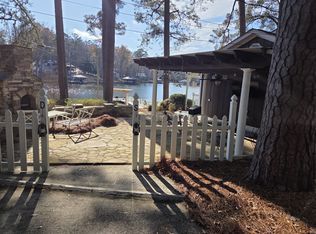 586 Jackson Lake Inn Rd, Jackson, GA 30233