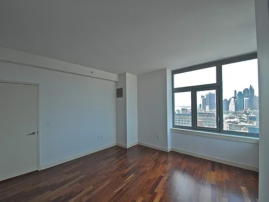 Sold by Sotheby's International Realty | media 3