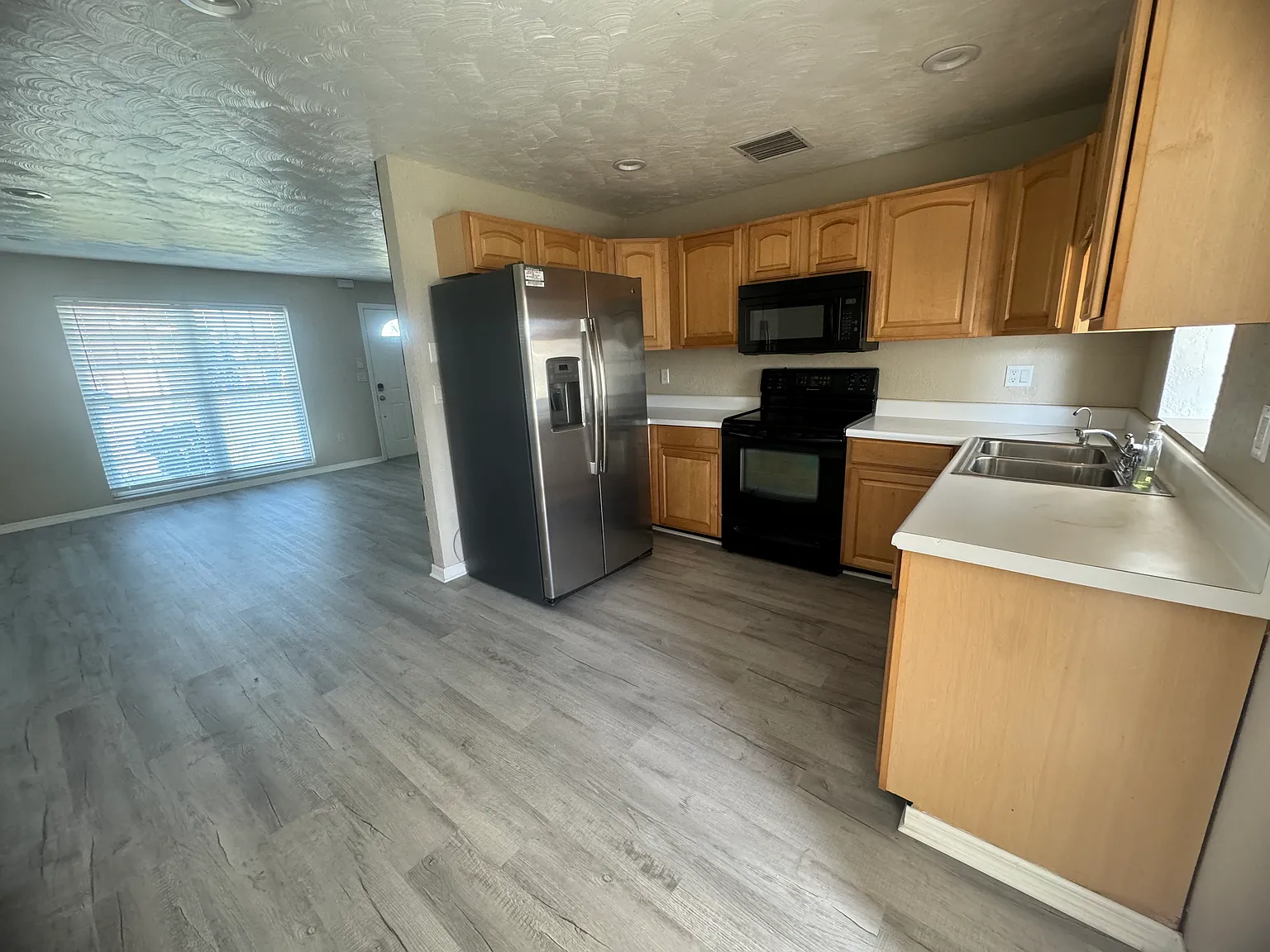 2 bed, 986 sqft, $1,850 — Photo 4