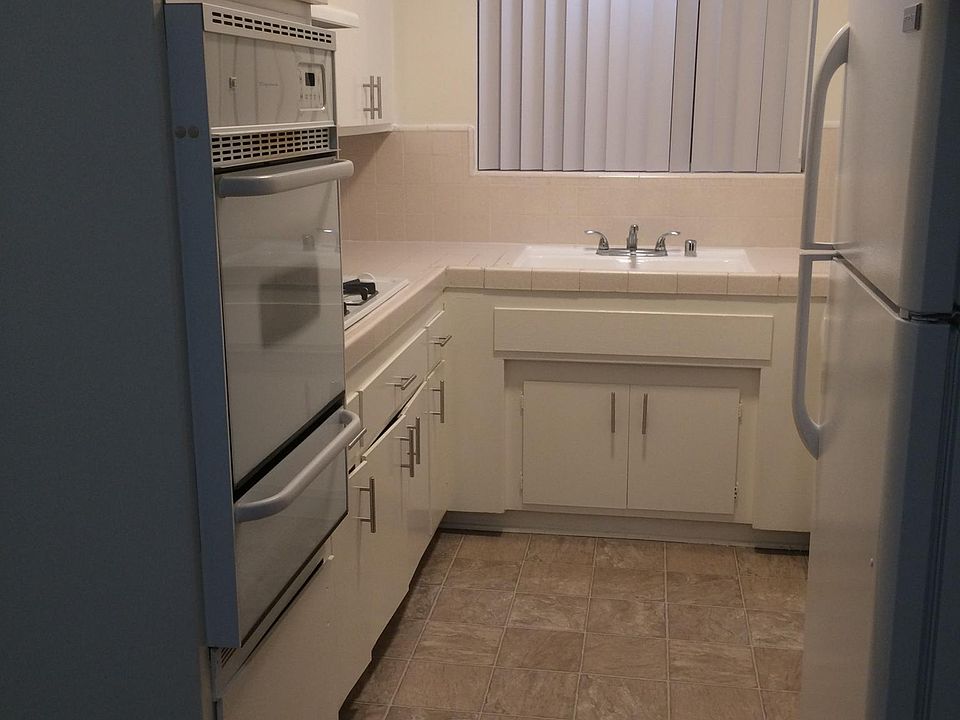 1st image of 4411 Ventura Canyon Ave APT 202
