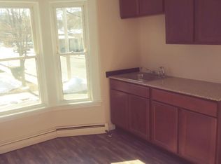 75 School St APT 2, Greenfield, MA 01301