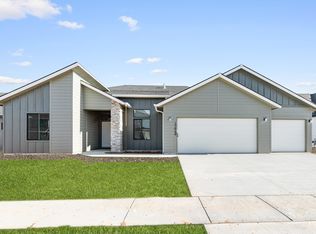 17648 N Boone Peak Ave, Nampa, ID 83687