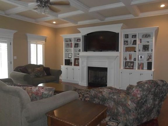 3rd image of 1861 Deerhaven Ln