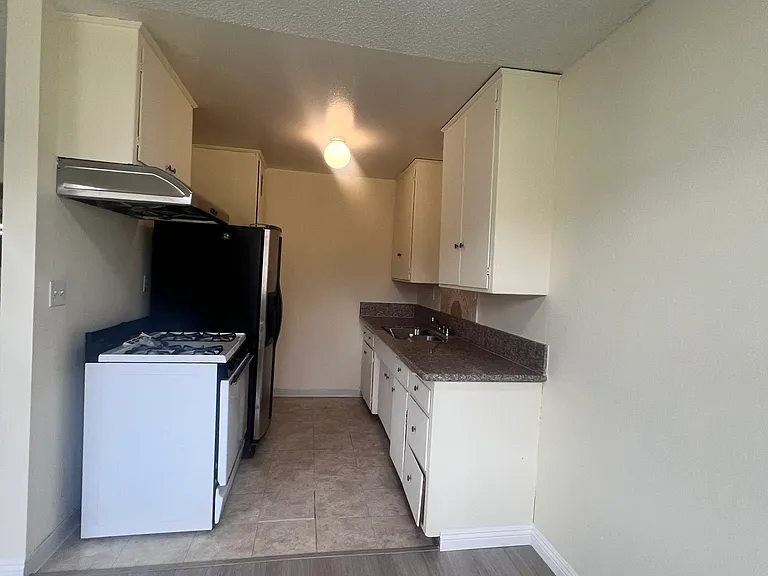 14530 Amar Rd #A — Photo 4