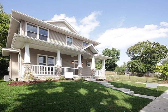 1st image of 613 Corby Blvd