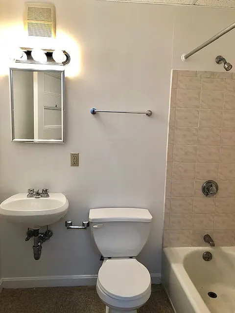 Studio, 9999 sqft, $1,795 — Photo 4