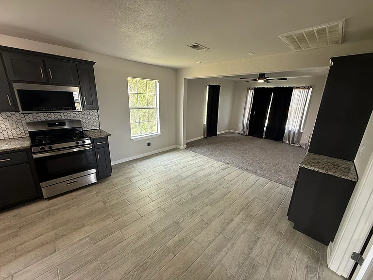 7997 County Road 832 — Photo 3