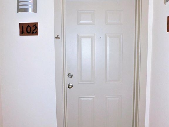 4th image of 1512 N Elm St APT 102