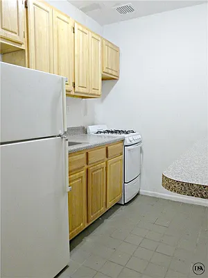 Rented by DSA Realty | media 22